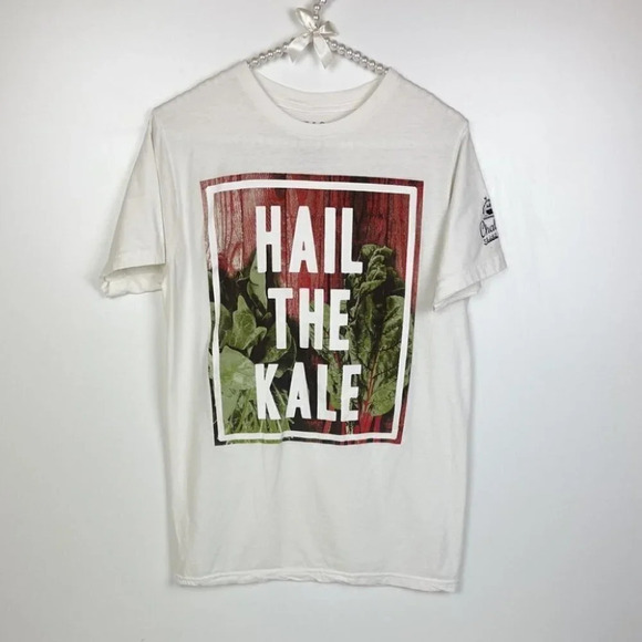 Tops - Graphic T Shirt Hail The Kale Size Medium